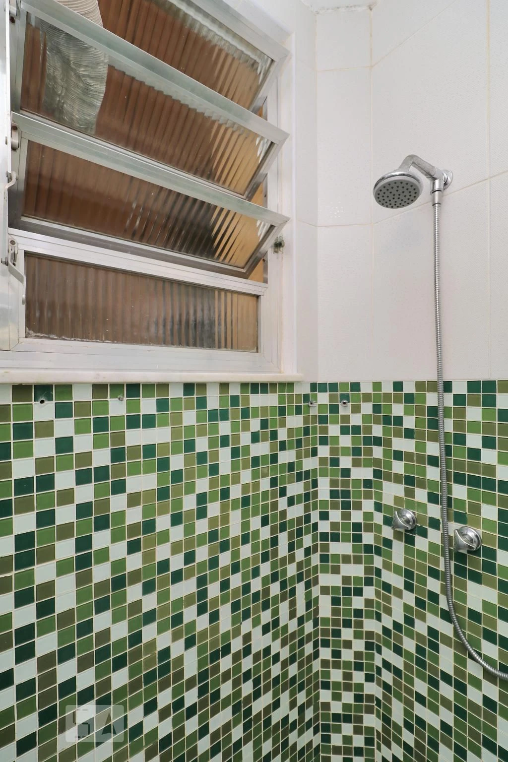 Apartamento de 1 quarto com piso de cerâmica e armários embutidos — photo 5