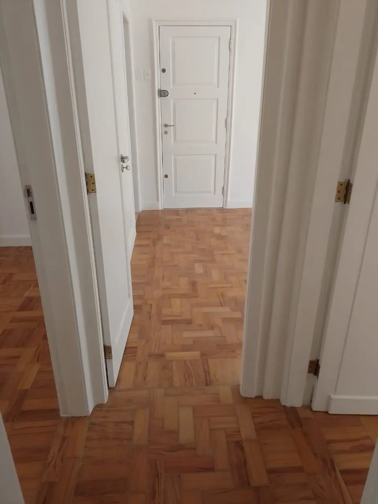 Furnished apartment, 77 m², with a bathtub — photo 14