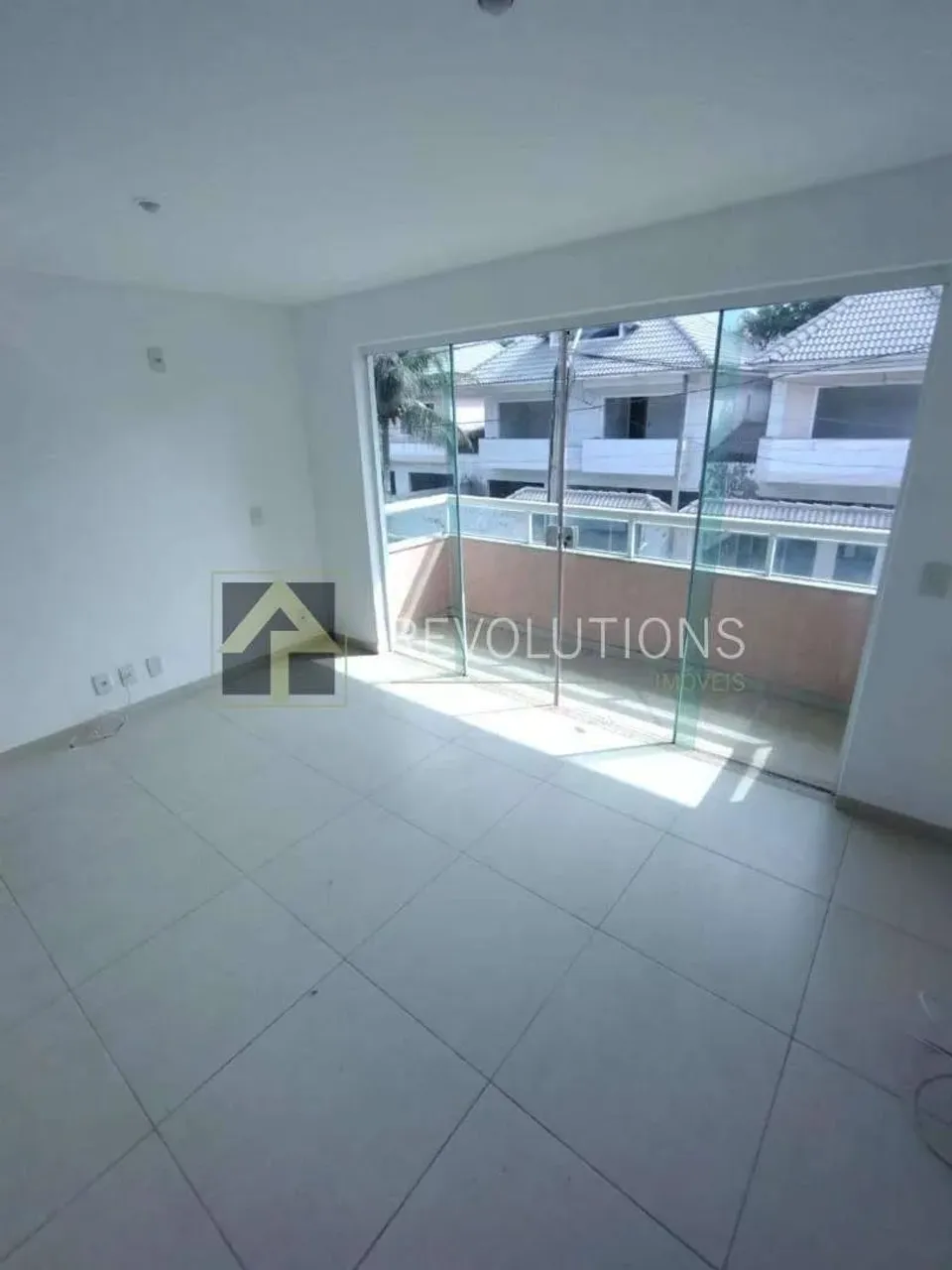 4-bedroom house with 5 bathrooms and 4 parking spaces — photo 20