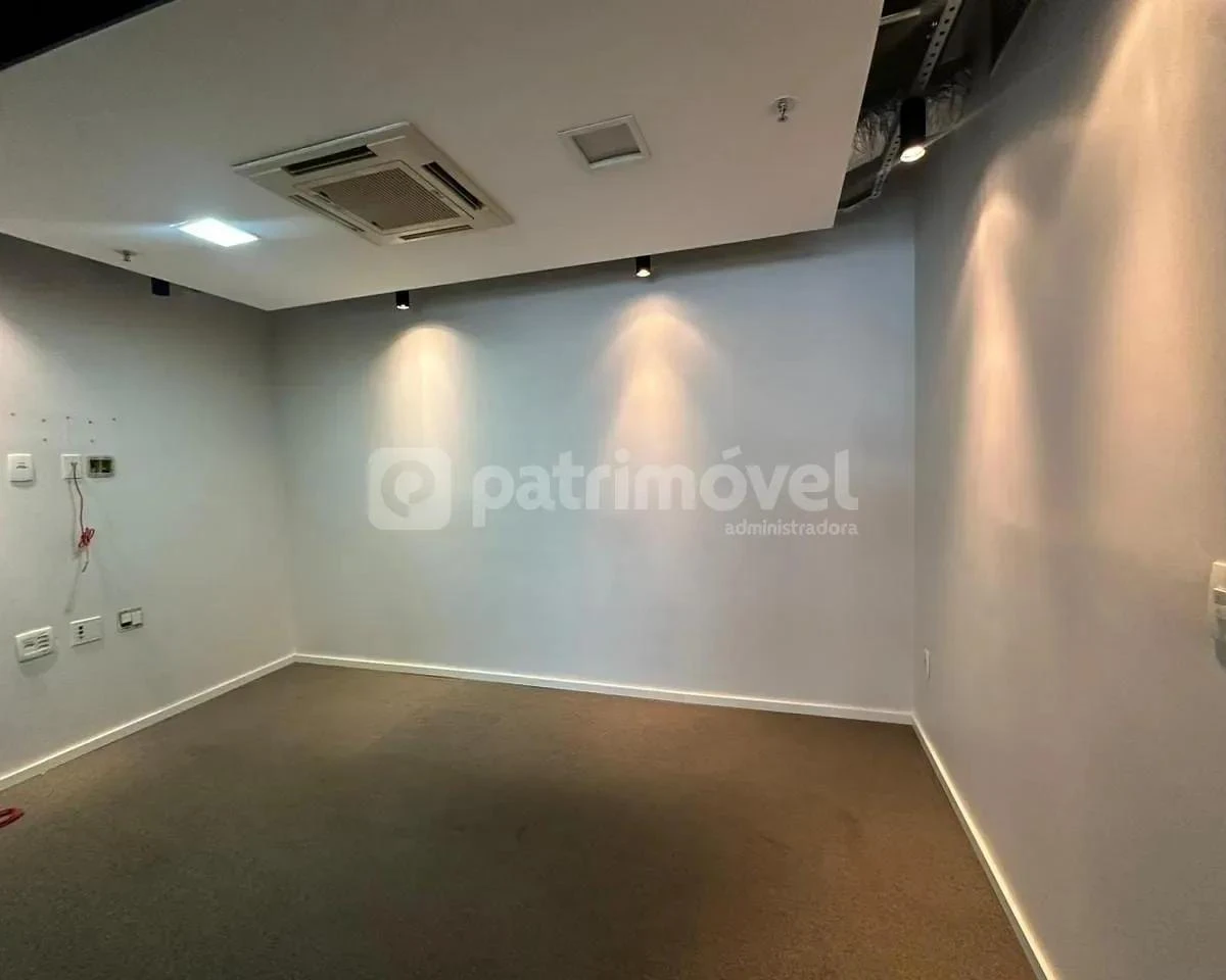 716 m² apartment with 1 bedroom and 4 bathrooms — photo 23