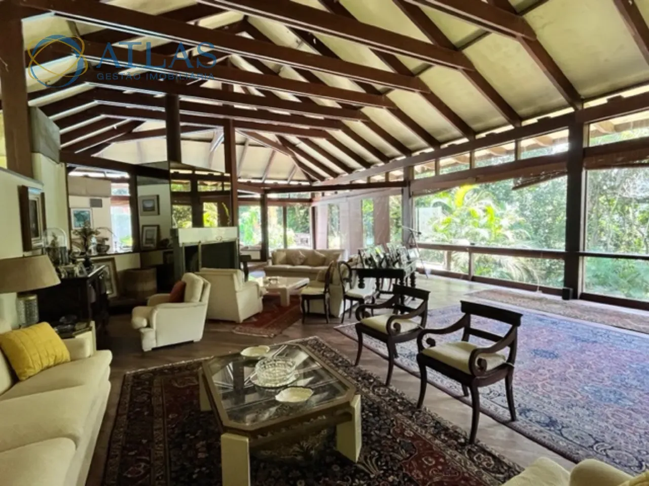 Будинок без меблів з 5 спальнями і 5 ванними, 903 м² — photo 6