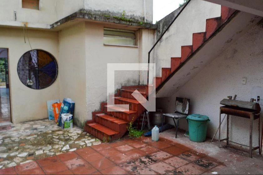 200 m² house with a garden and a mountain view — photo 48