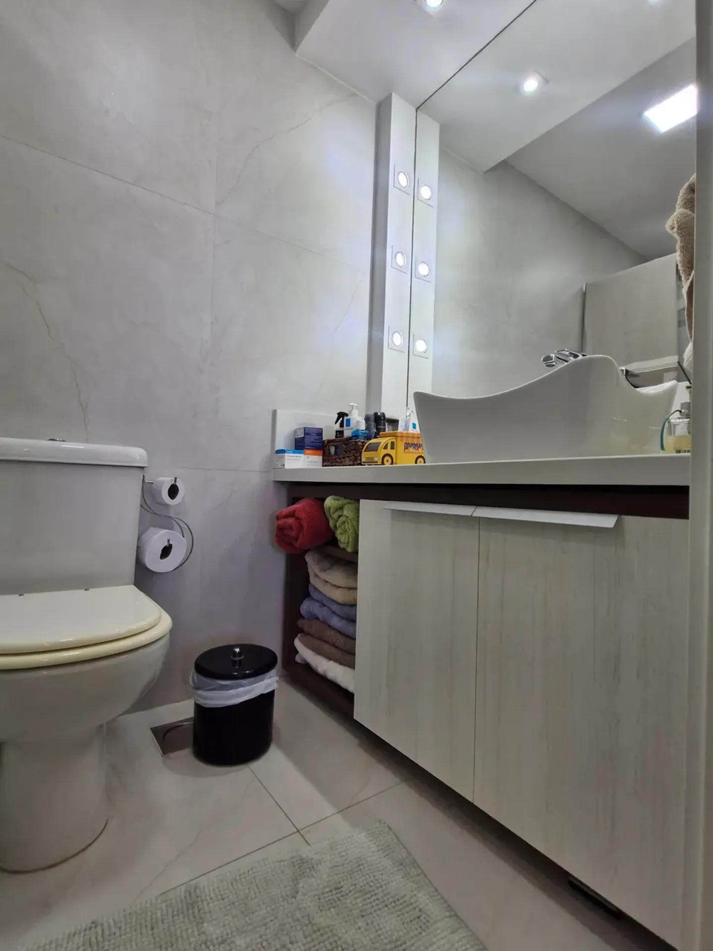 Furnished 4-bedroom apartment with 178 m² — photo 27
