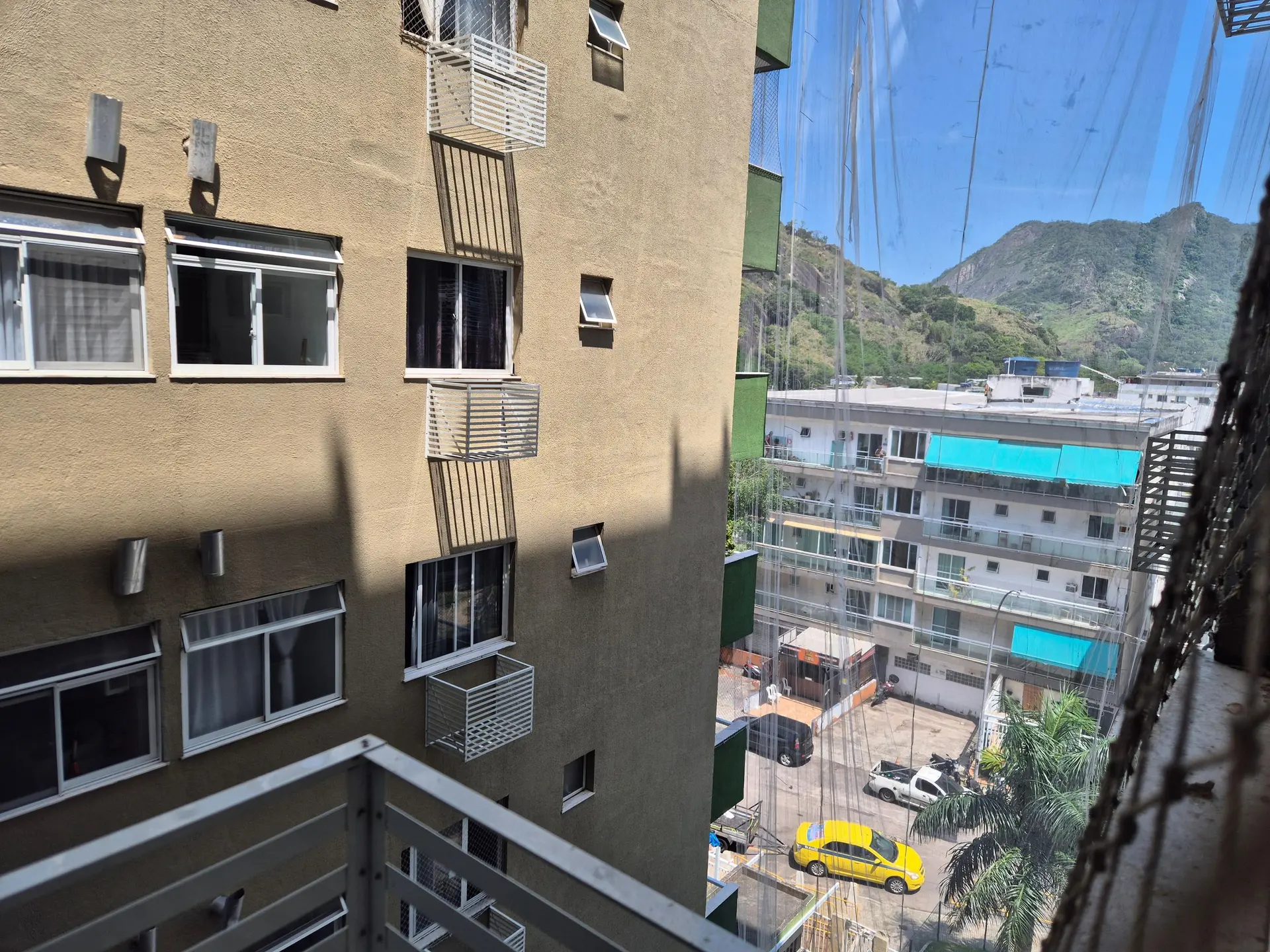 Mountain view in a one-bedroom apartment, 54 m² — photo 15