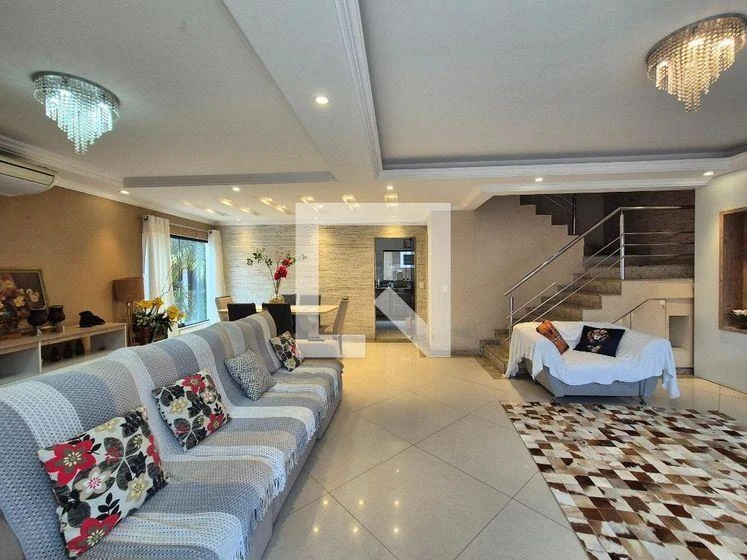 Furnished house, 400 m², with a glass-enclosed balcony — photo 42
