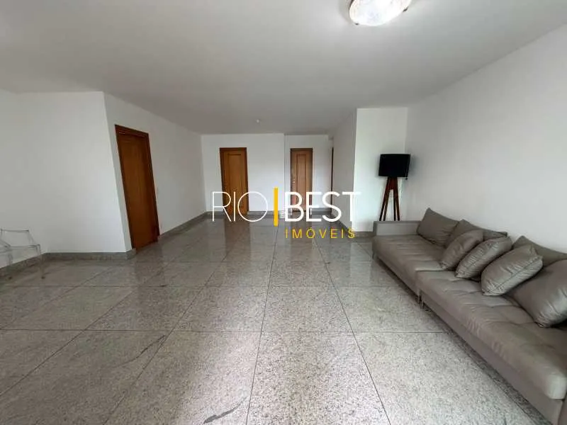 3-bedroom apartment with 2 bathrooms and 2 parking spaces — photo 4