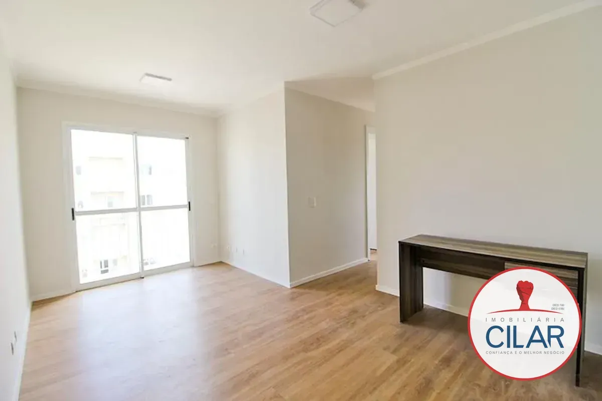 2-bedroom apartment with 1 en-suite and a balcony