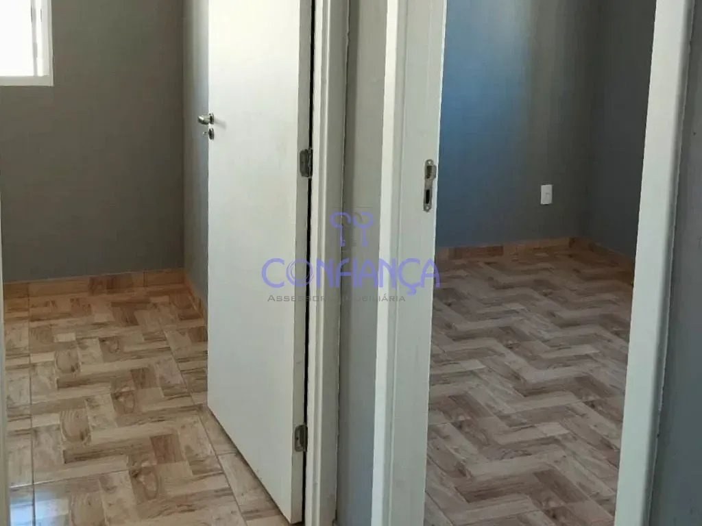 2-bedroom apartment with fitted kitchen cabinets — photo 7