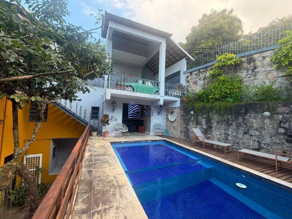 4-bedroom 500 m² house with 5 bathrooms — photo 50