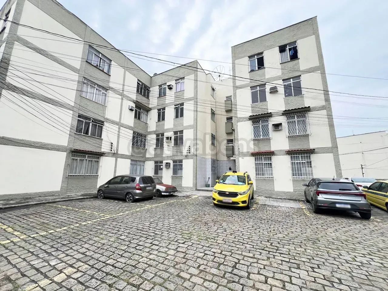Unfurnished apartment with 2 bedrooms and 1 parking space — photo 3