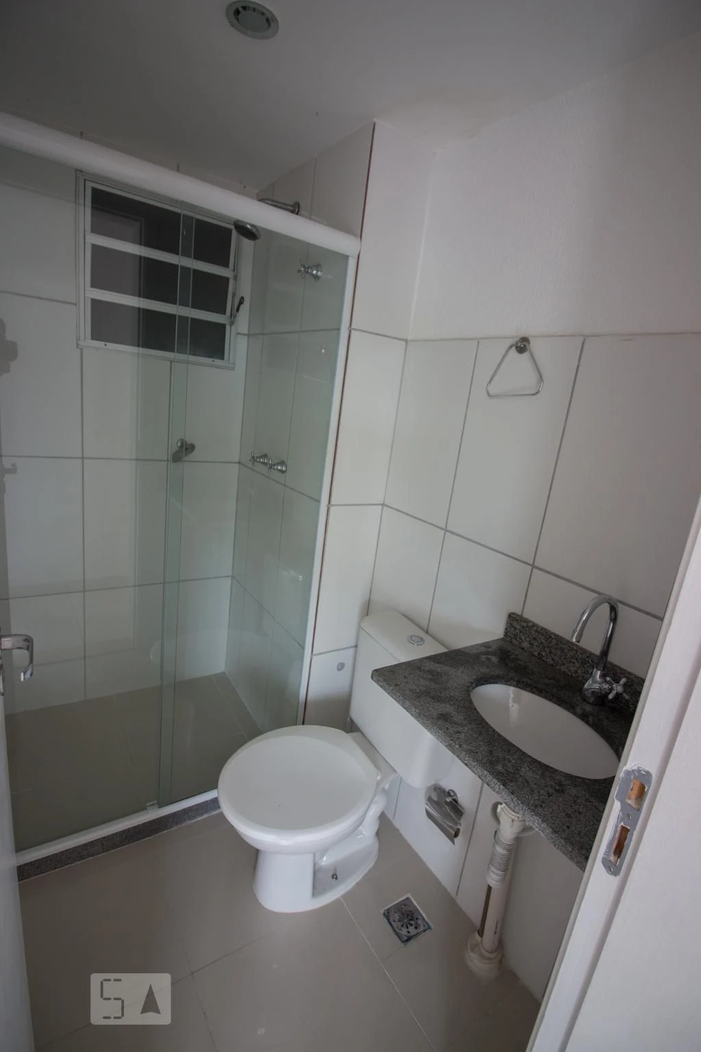 3-bedroom apartment with a mountain view — photo 12