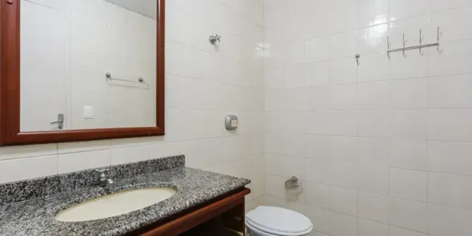 One-bedroom apartment with a home office in Florianópolis — photo 7