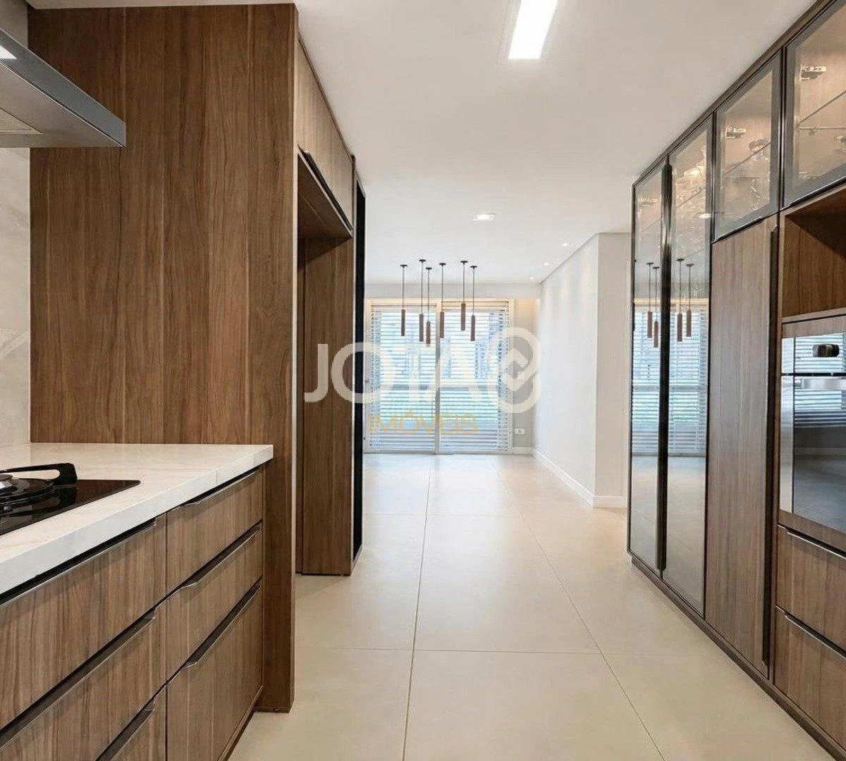 2-bedroom apartment in a building with a gym — photo 10