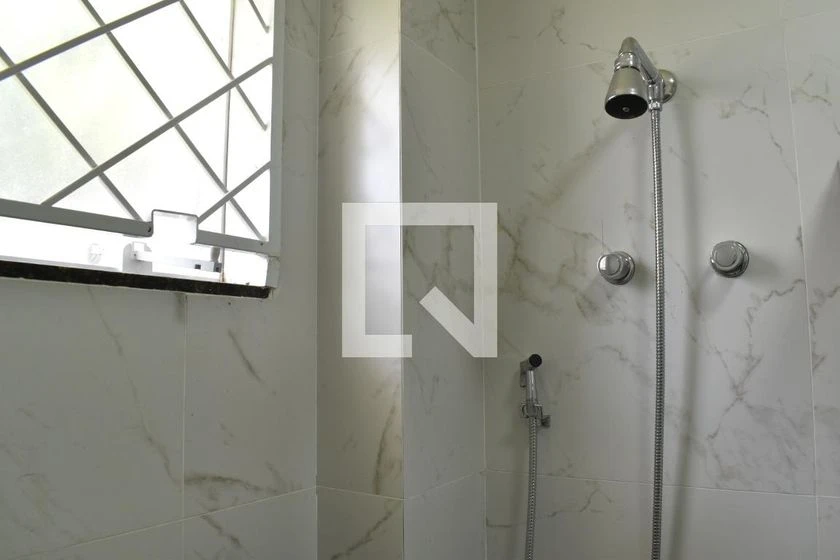Unfurnished house with 4 en-suite bedrooms and 6 baths — photo 12