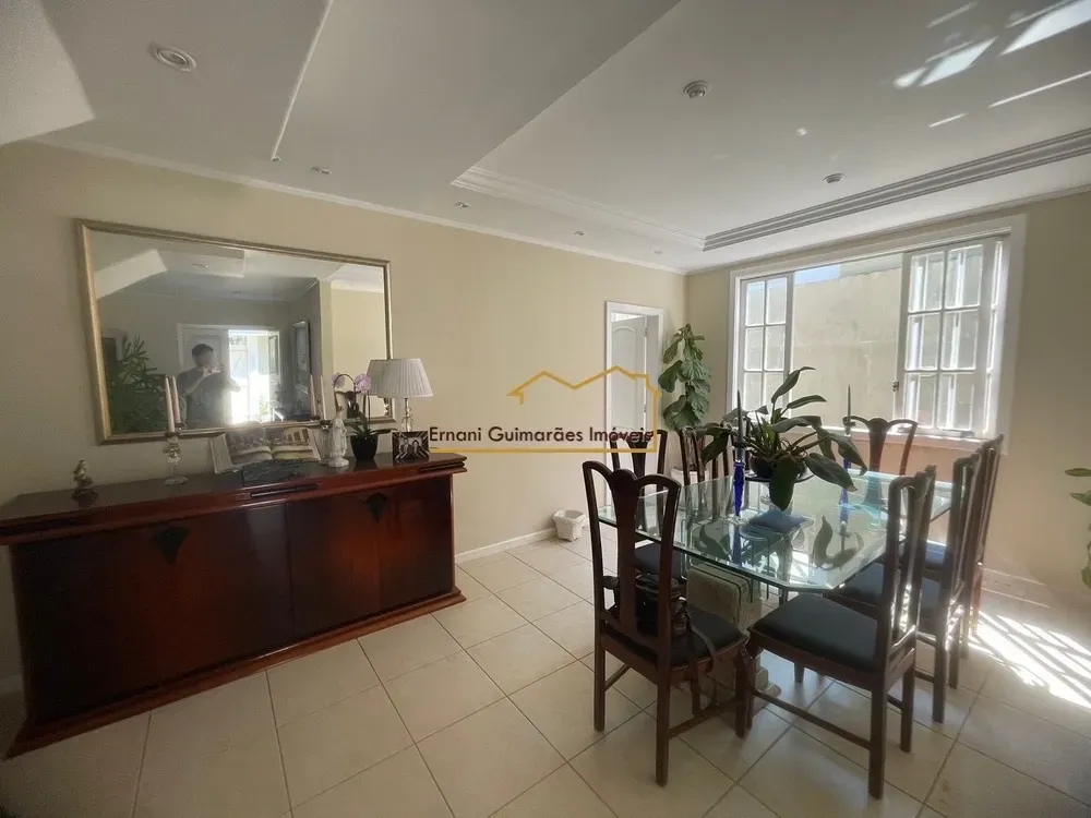 Casa com 5 quartos e 5 banheiros, 4 vagas e varanda — photo 26