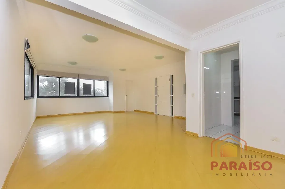 Apartment with 254.0 m², 4 bedrooms and 2 parking spots