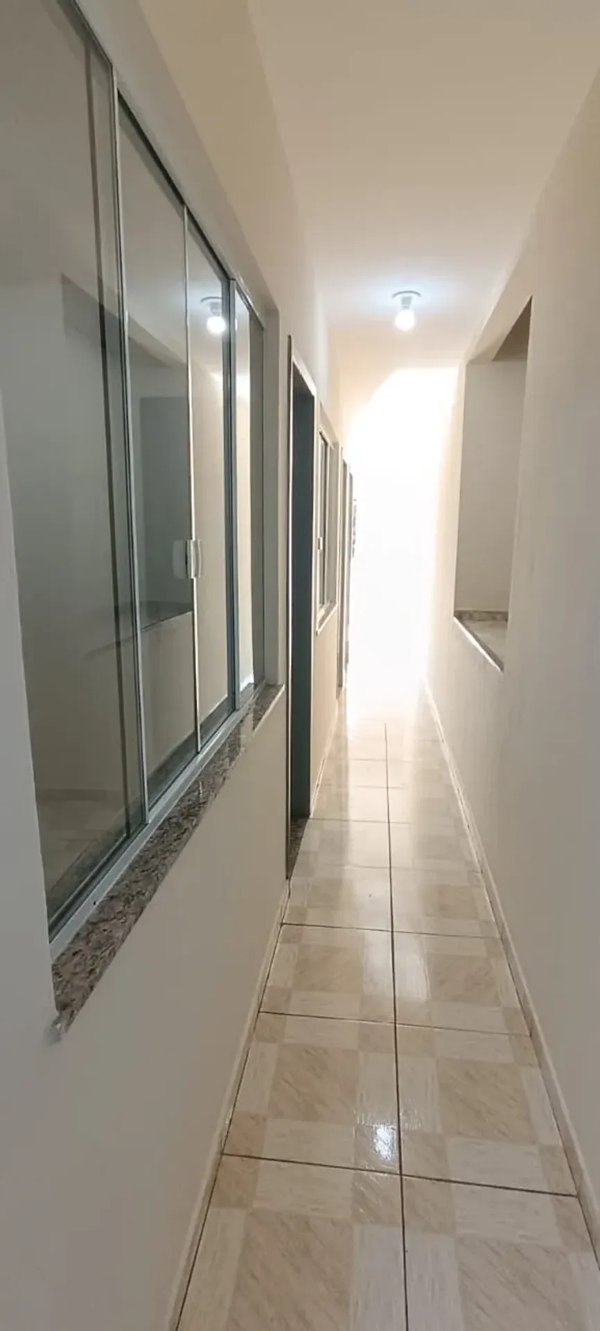 First-floor apartment with 2 bedrooms and balcony — photo 11
