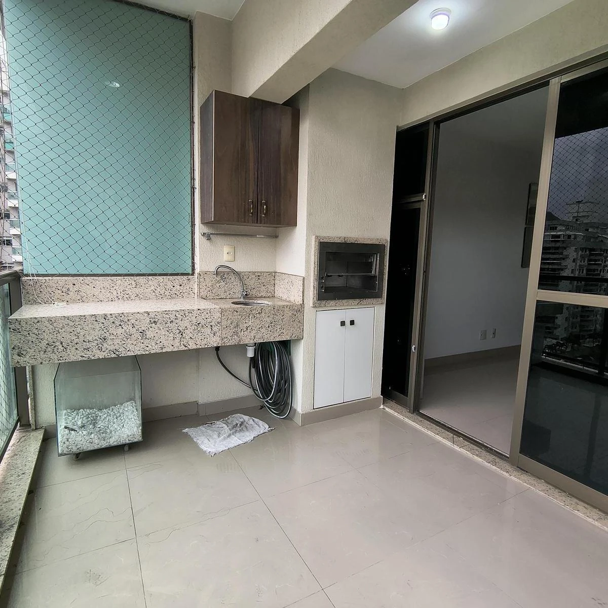 72 m² apartment with a balcony and built-in storage — photo 12