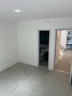 Triplex house with 3 en-suite suites and 5 bathrooms — photo 16