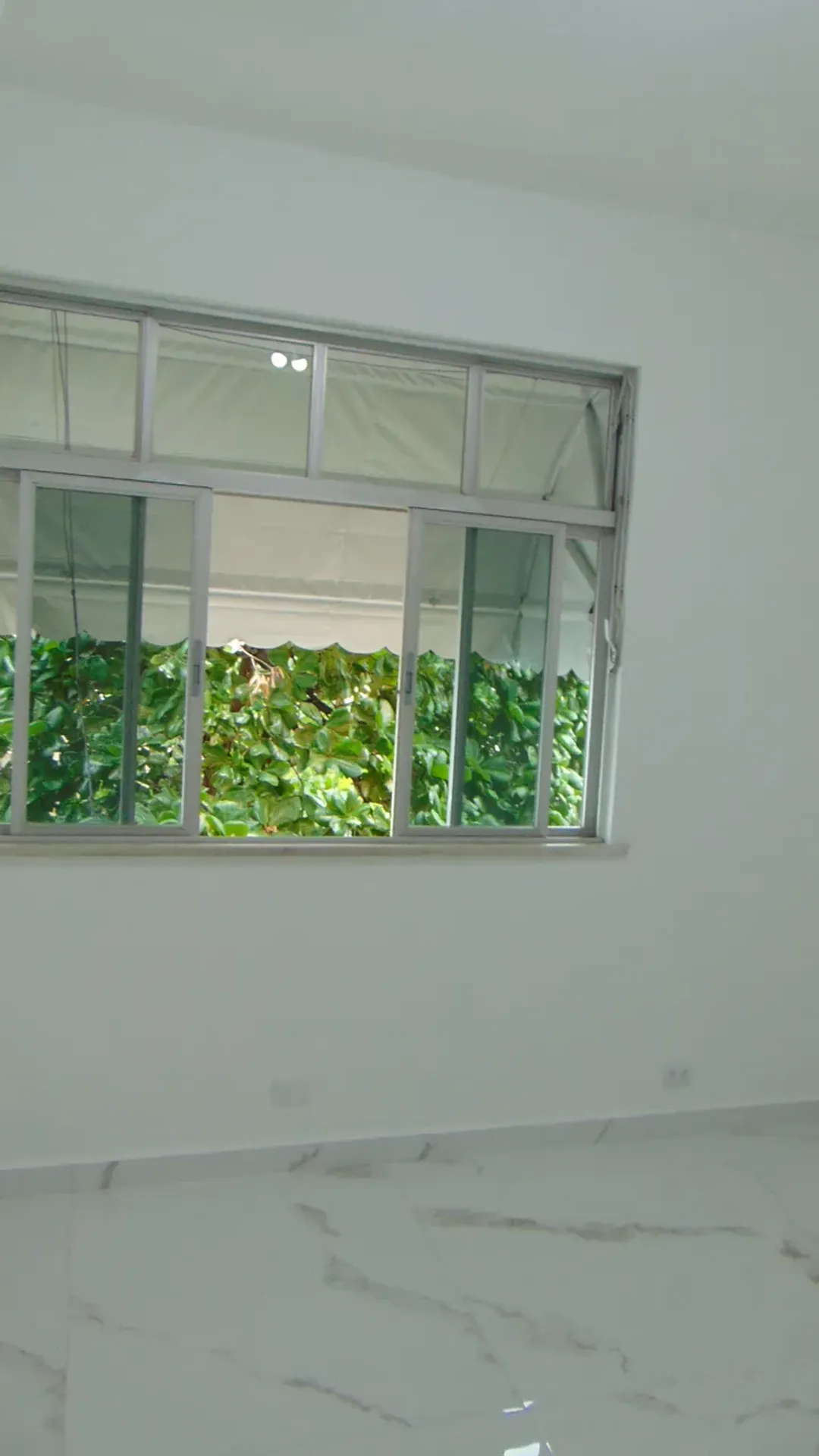 3-bedroom apartment with a water view — photo 13