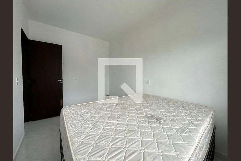 1-bedroom apartment with open-plan kitchen and balcony — photo 5