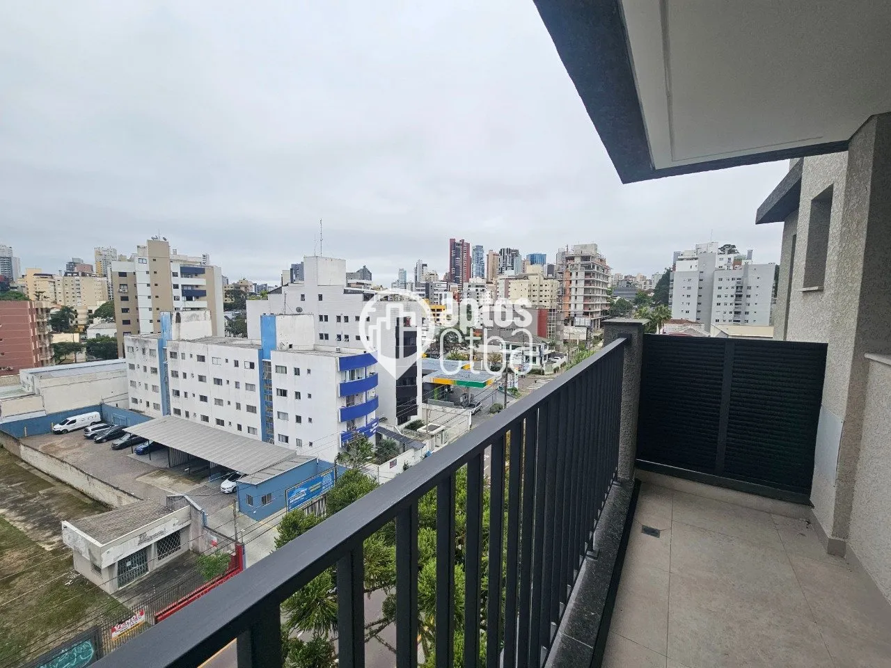 Дерев'яна підлога або ламінат та 2 спальні: квартира 75 м² — photo 11