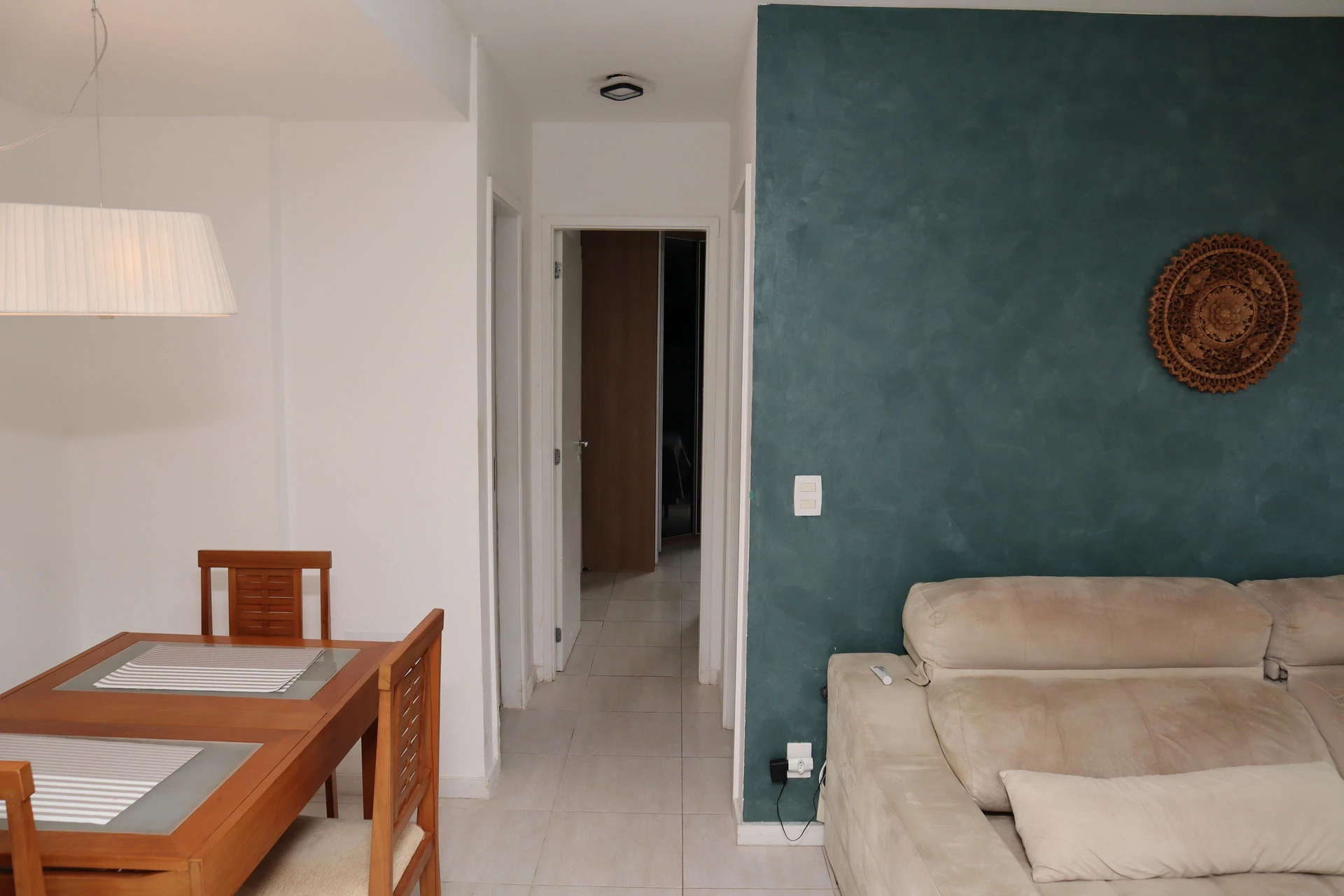 2-bedroom apartment with a mountain view — photo 9