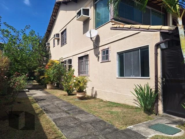 Condominium house with 4 bedrooms and 3 bathrooms — photo 45