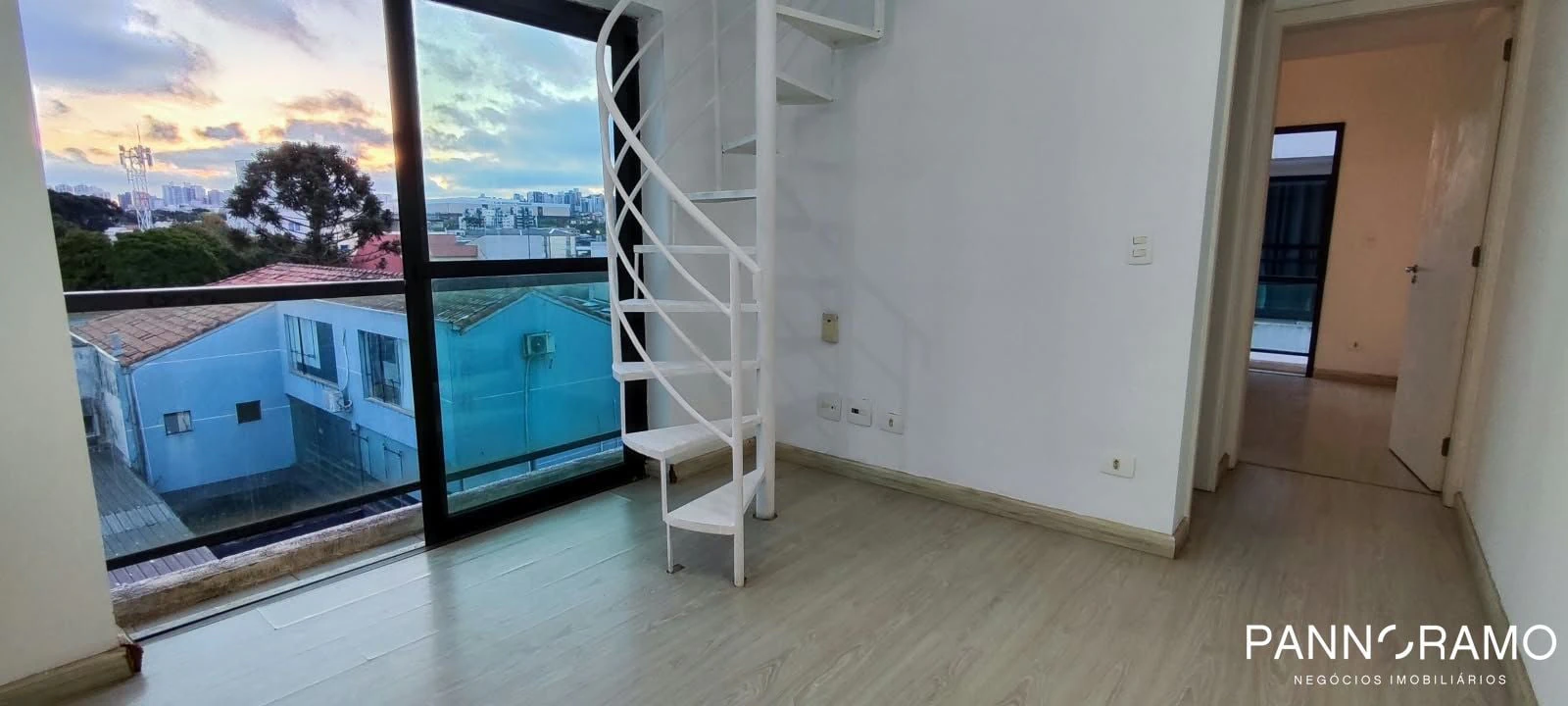 2-bedroom apartment with a grill on the balcony — photo 42