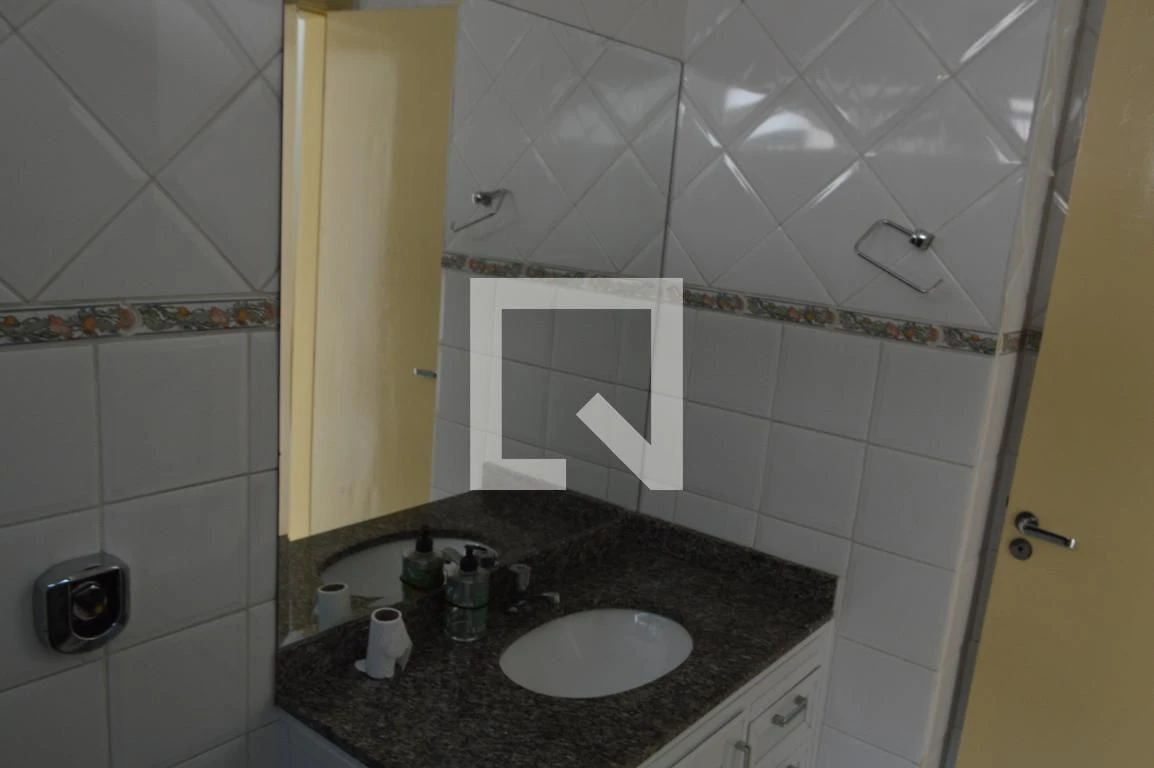 Casa de 3 dormitorios con balcón y jardín privado — photo 22