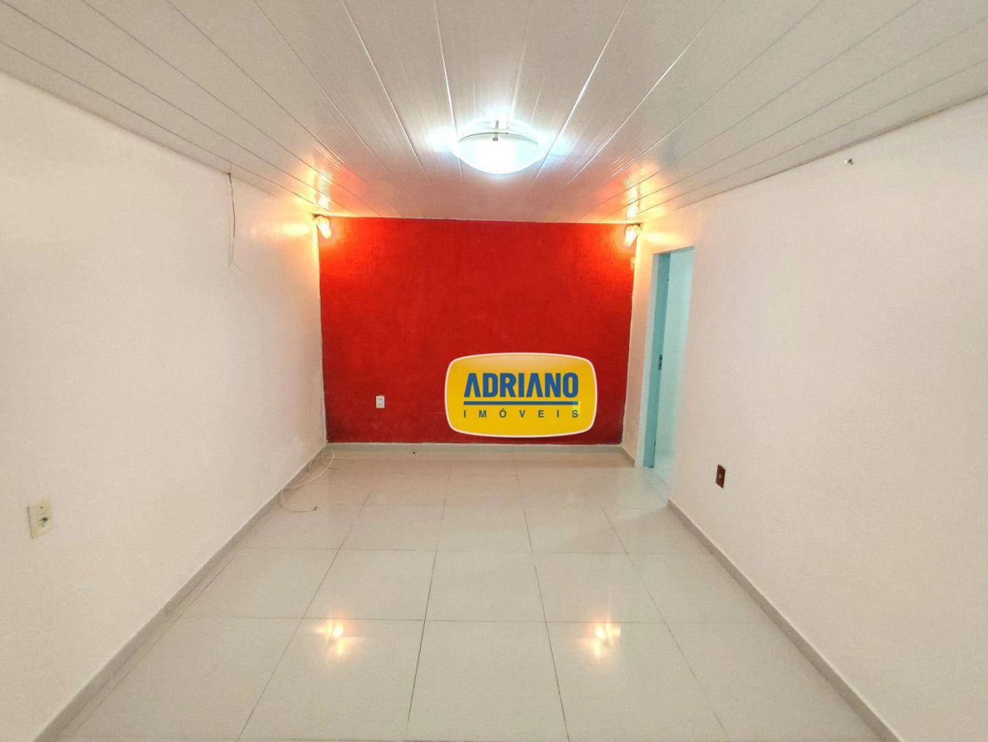 2-bedroom house with a bathtub in Florianópolis — photo 3