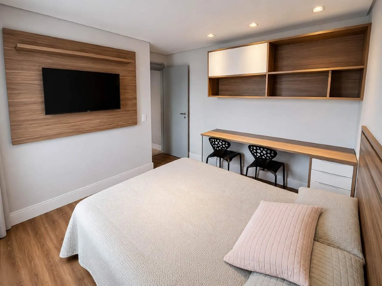 3-bedroom apartment with a water view in João Pessoa — photo 21