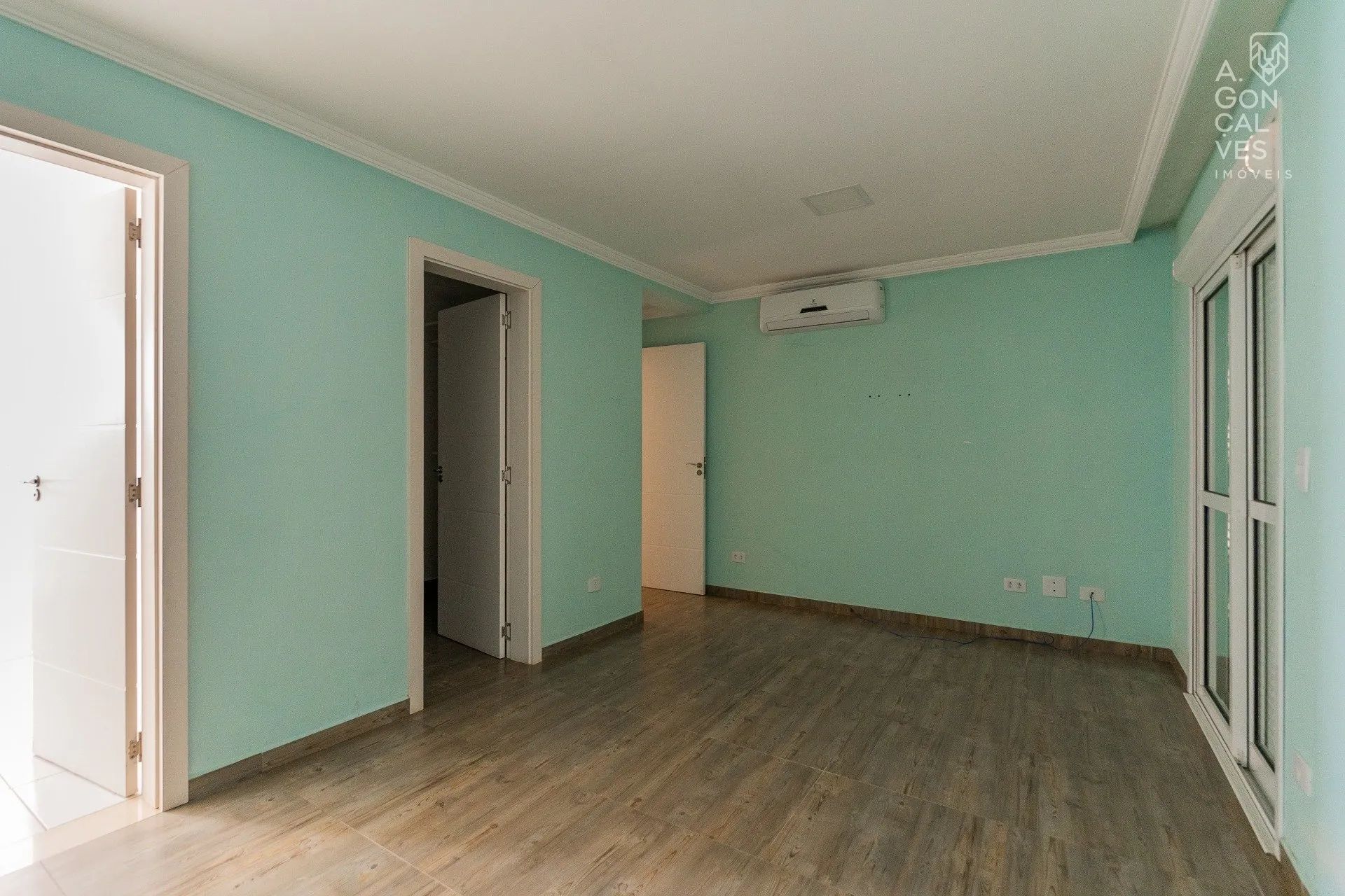 Дом в кондоминиуме: 4 спальни и открытая кухня — photo 34