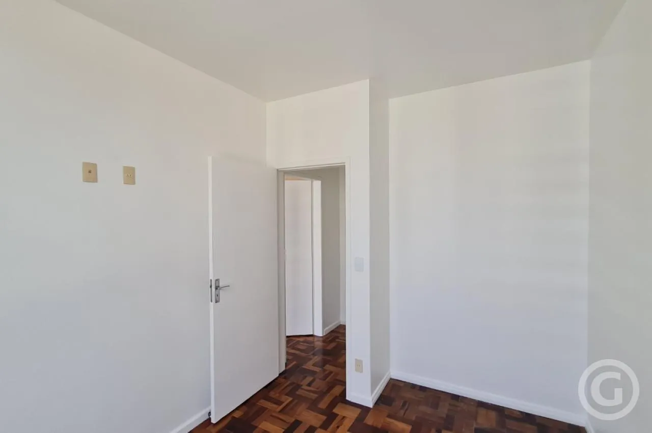 Apartment, 100 m², with a glass-enclosed balcony — photo 11
