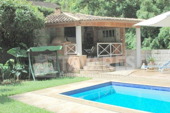 Furnished house with 6 bedrooms, 327 m² and 5 baths — photo 4