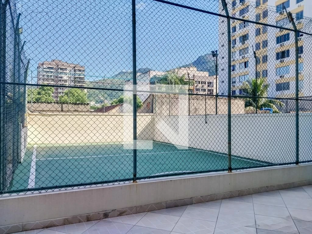Furnished 3-bedroom apartment with suite and balcony — photo 44