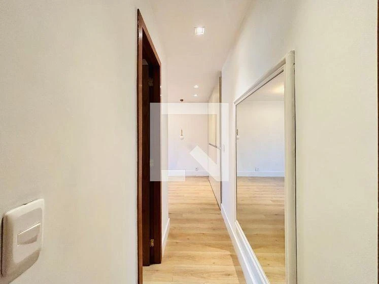 4-bedroom apartment with a walk-in closet in Rio de Janeiro — photo 39