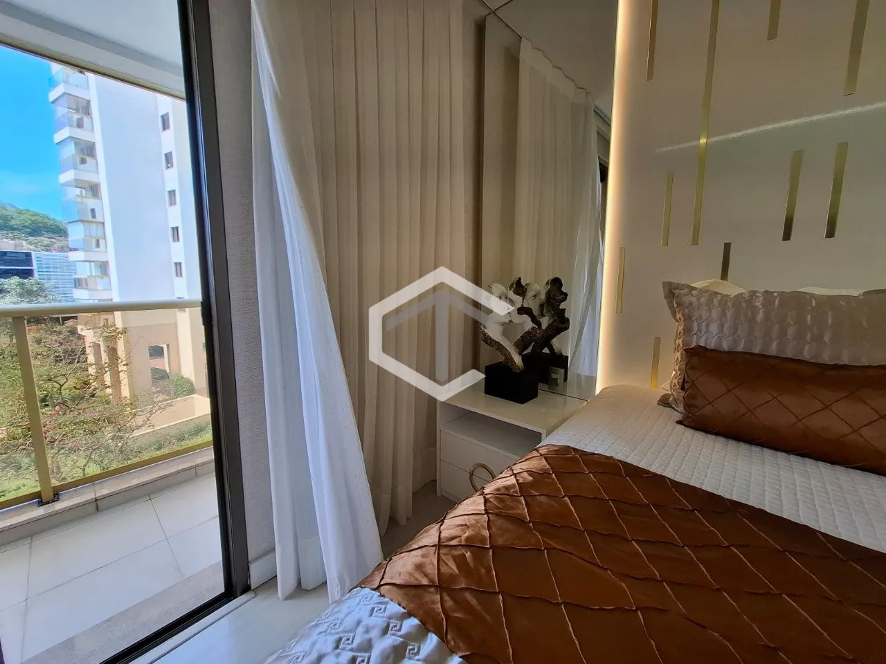 217 m² apartment with a mountain view and a private pool — photo 71