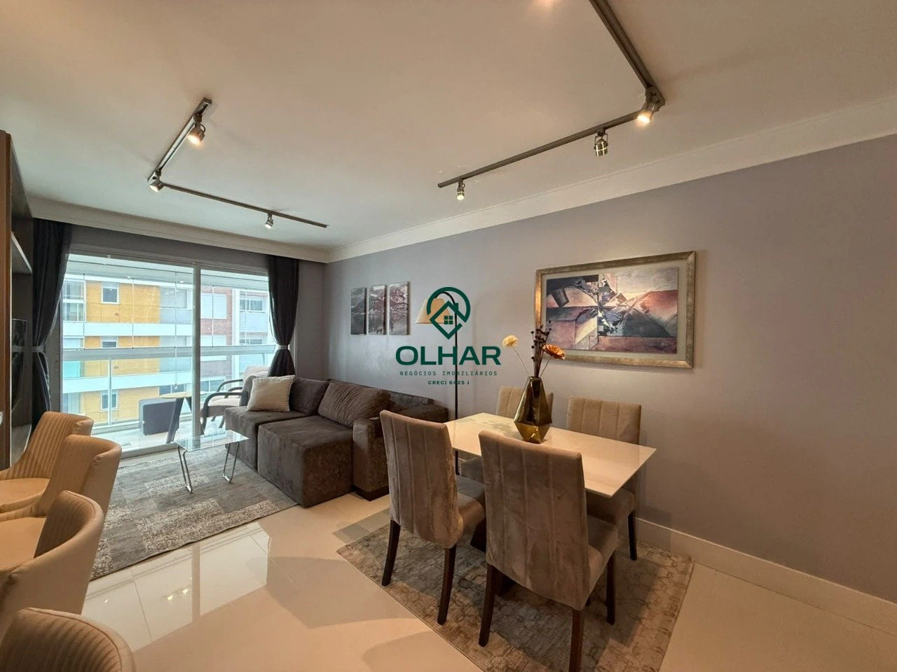 Glass-enclosed balcony in a 2-bedroom apartment, 93 m² — photo 11