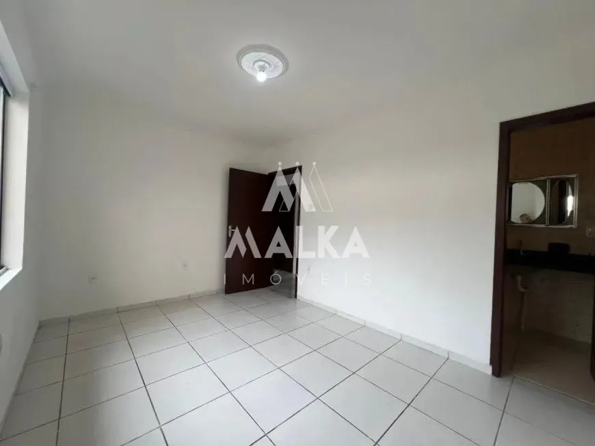 Дом 200 м² с 3 спальнями и ванной при спальне — photo 30