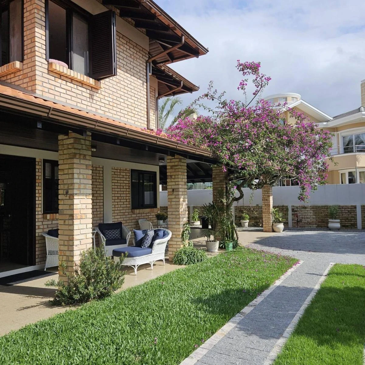 Стиральная машина и 4 спальни: дом 280 м² — photo 28
