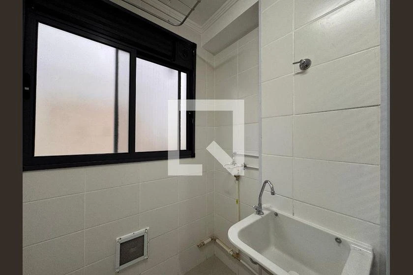 Wood or laminate floors in a 2-bedroom apartment, 55 m² — photo 24