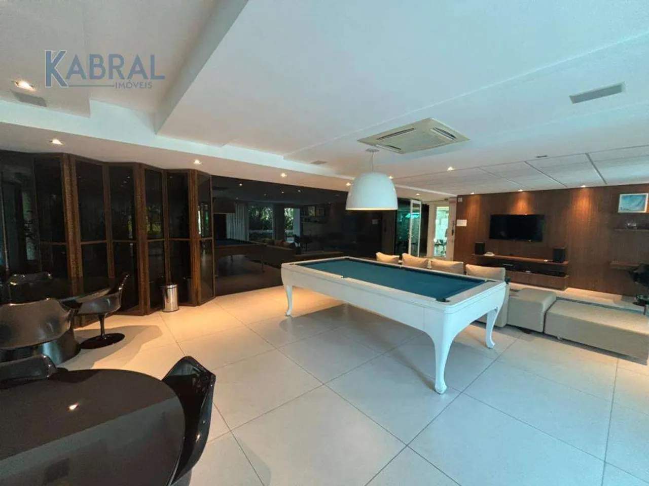 Apartment, 169 m², with a grill on the balcony — photo 7