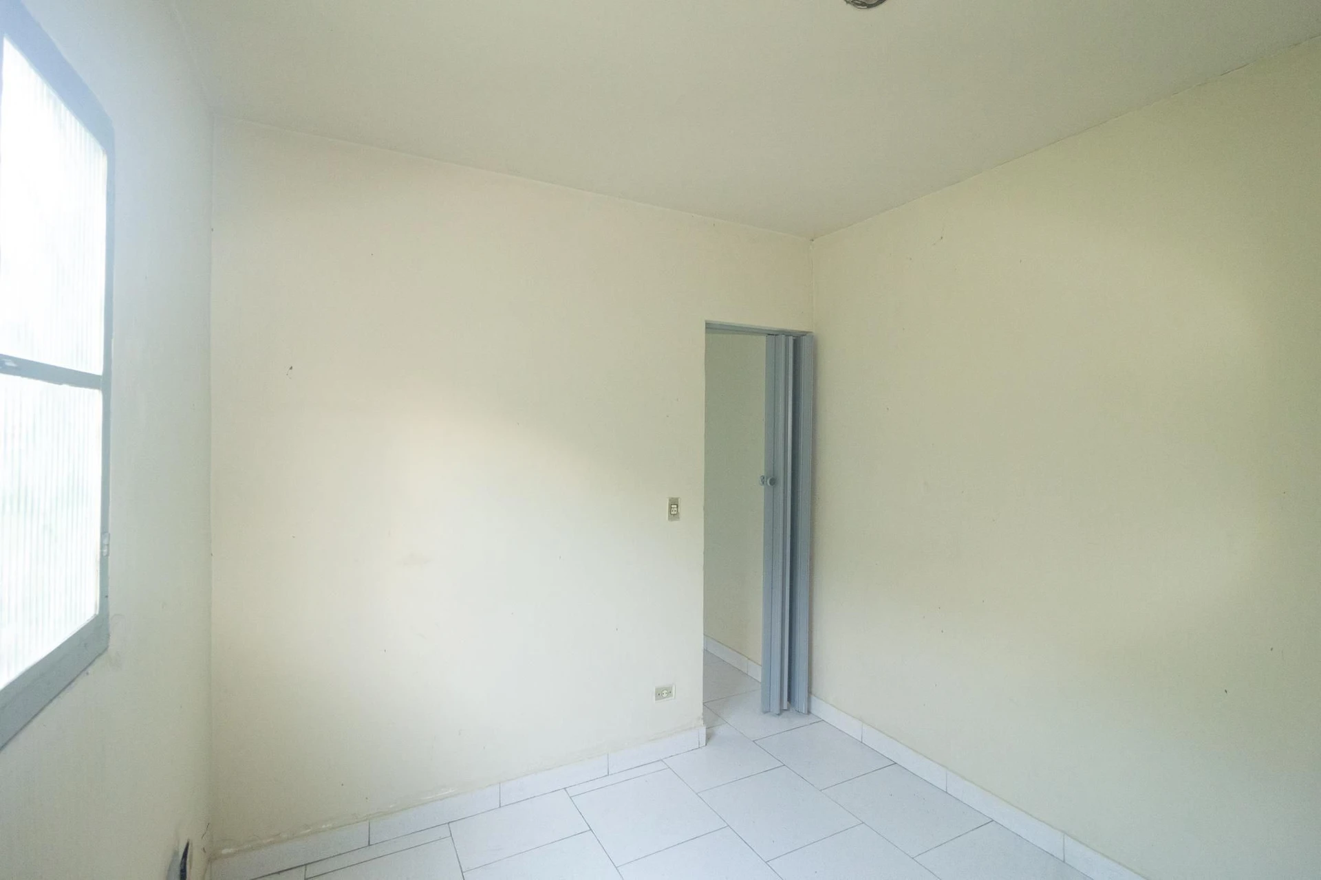 Unfurnished house with 2 bedrooms and 1 parking spot — photo 19