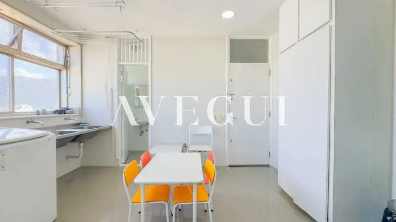 Apartment with 4 suites, 250 m² and 2 parking spots — photo 26