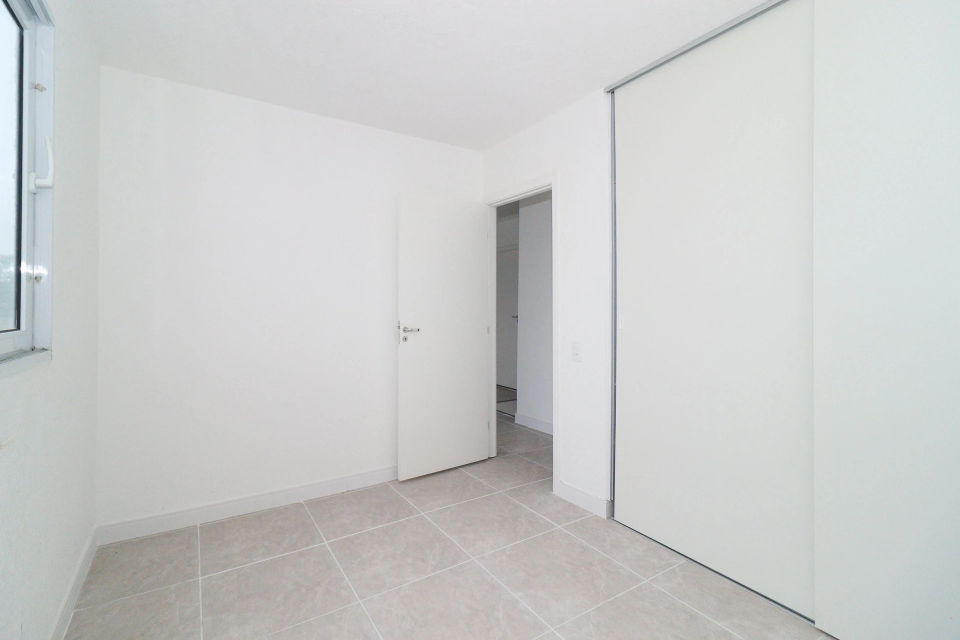 Apartamento com 1 quarto e área de lavanderia — photo 14