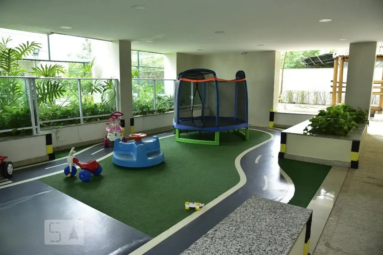 Furnished 93 m² apartment with 3 bedrooms and 1 parking — photo 61