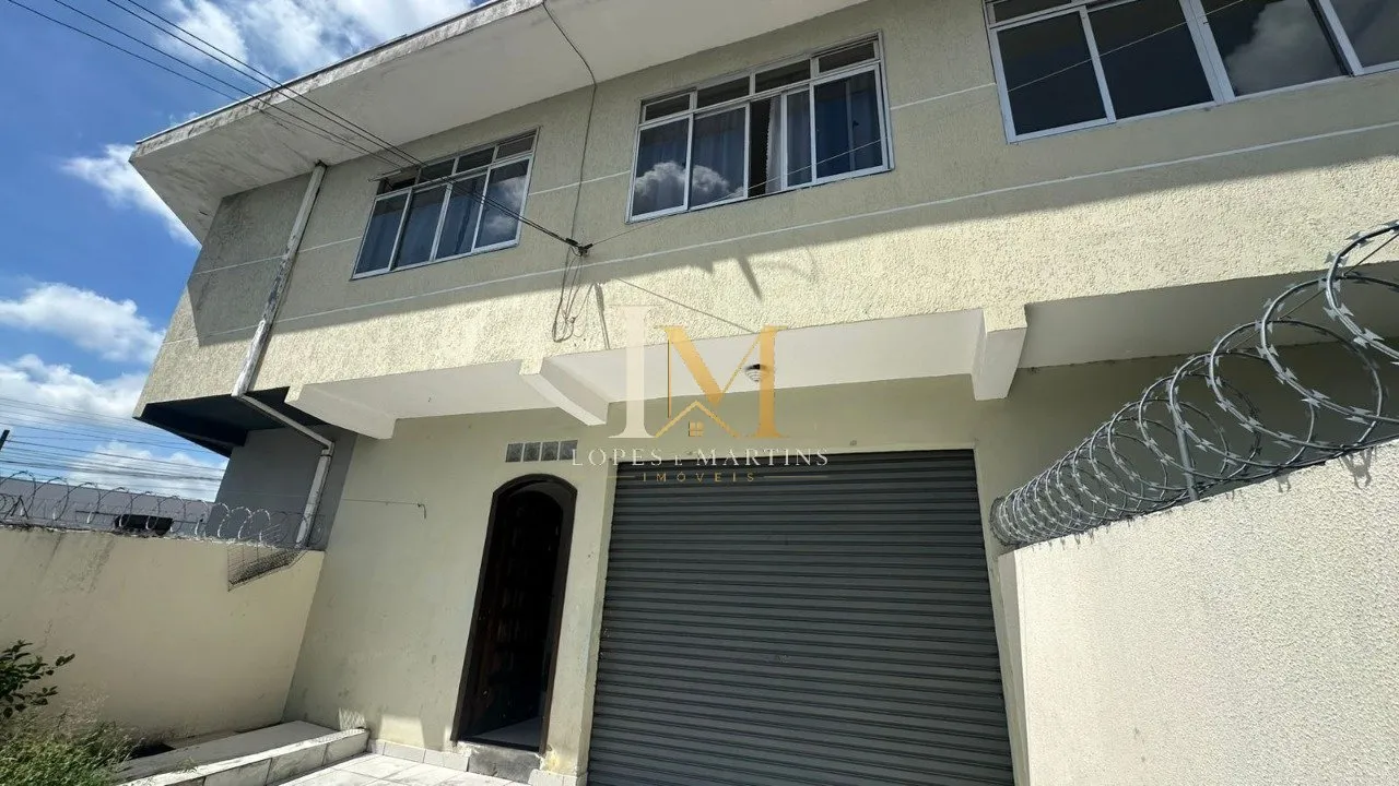 4-bedroom house with a grill on the balcony — photo 13