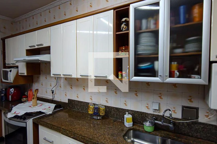 Casa de 420 m² com 4 quartos, 3 vagas e quintal — photo 17