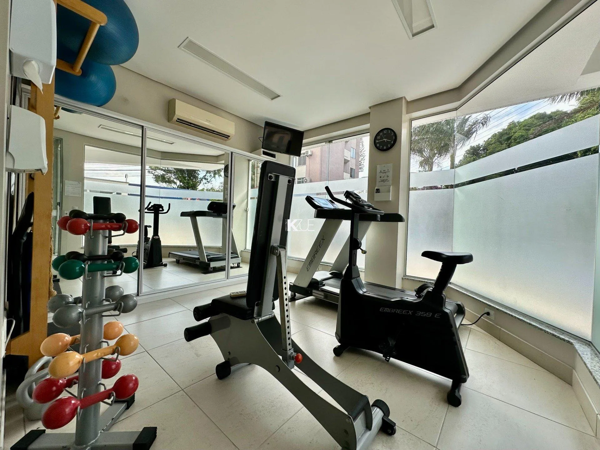 Furnished apartment, 111 m², with a water view — photo 28